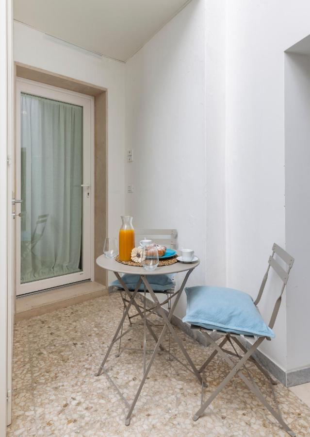 A la muràgghje A Monopoli Exterior foto