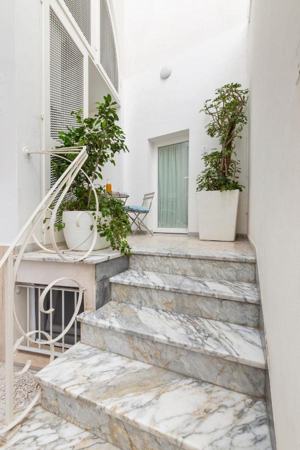 A la muràgghje A Monopoli Exterior foto