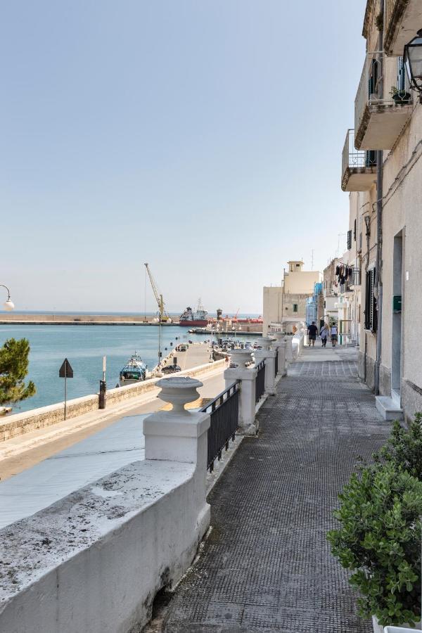 A la muràgghje A Monopoli Exterior foto